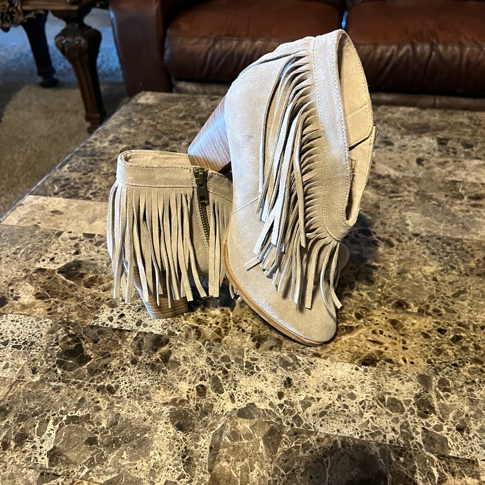 Ariat Suede Ankle Booties Size 9